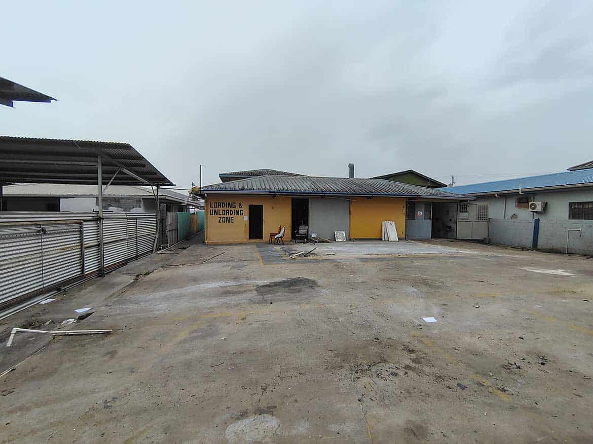 Cornerstone™ Building on Johnny King Road Cornerstone- Cornerstone™ building with loading and unloading area on Johnny King Road.