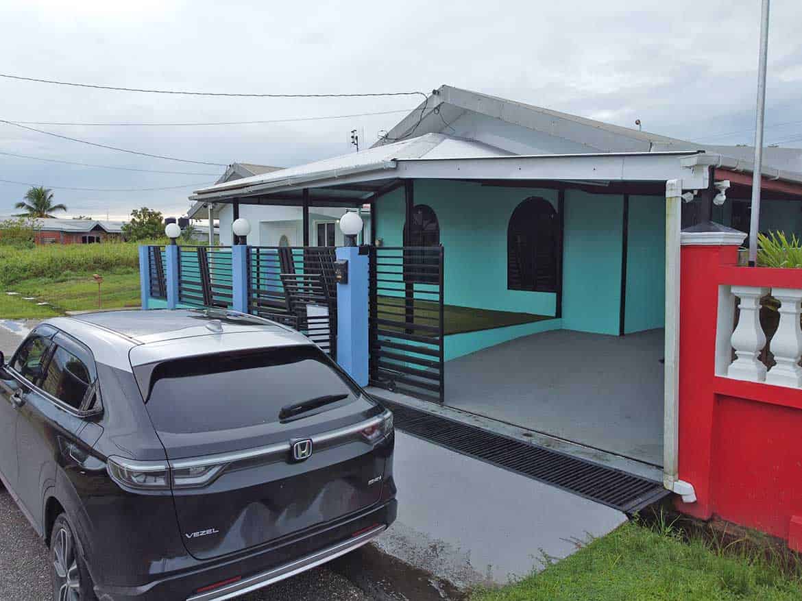 Cornerstone™ at Cashew Gardens, Edinburgh Cornerstone- Modern house with a car parked outside at Cashew Gardens, Edinburgh.