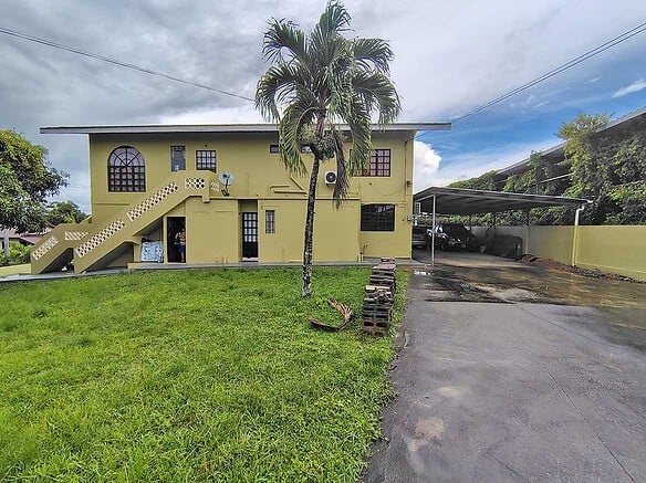 Cornerstone- Residential building on Braemar Road, Corinth with parking area.