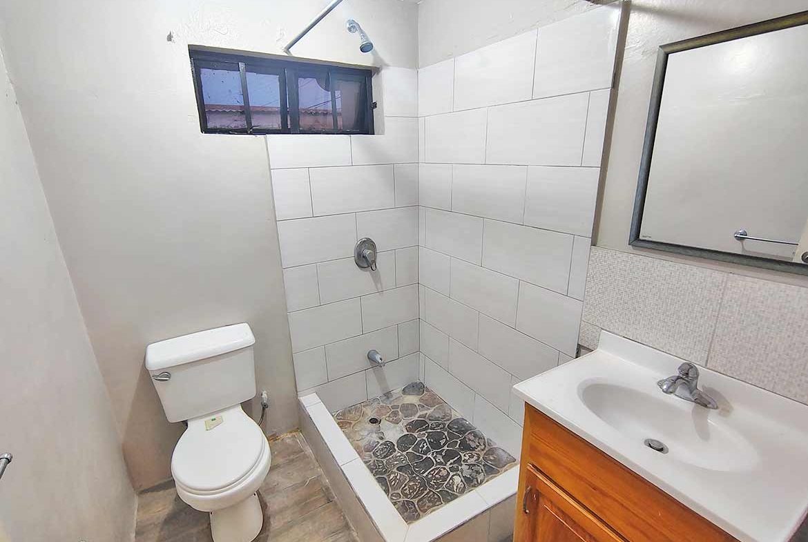 3-Bedroom Home, Dinsley Gdns