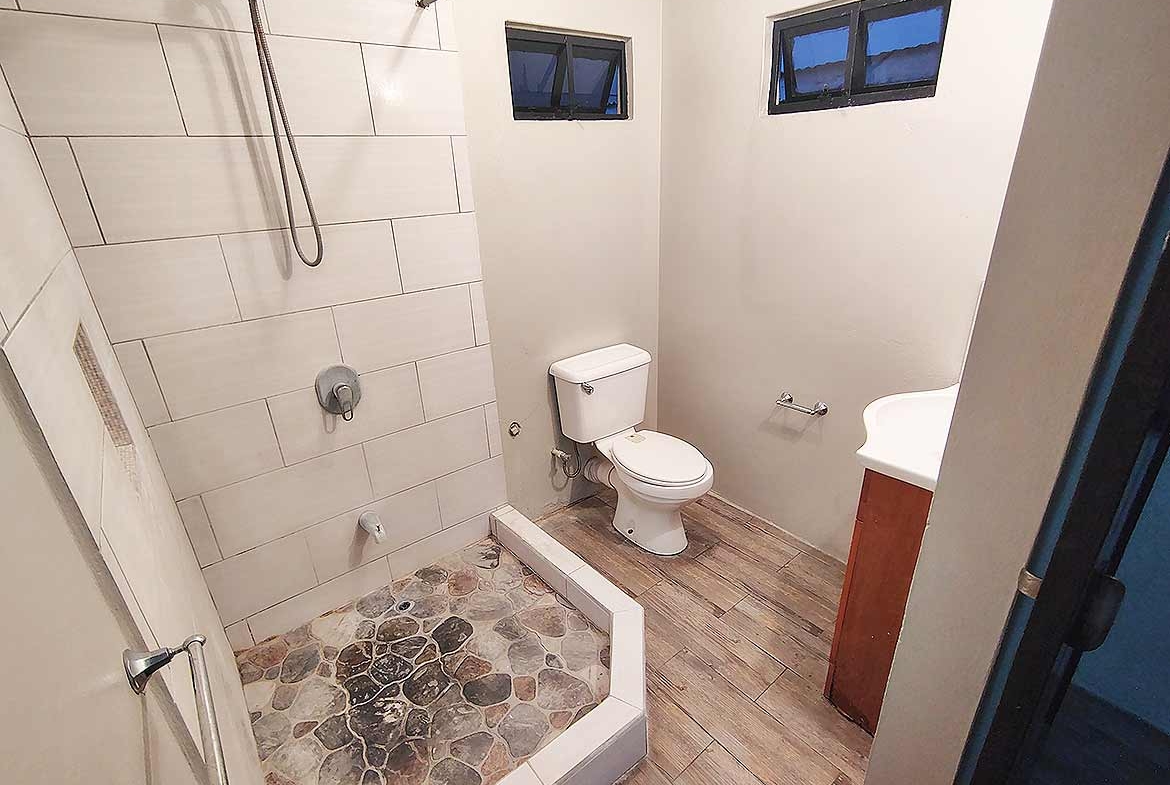 3-Bedroom Home, Dinsley Gdns