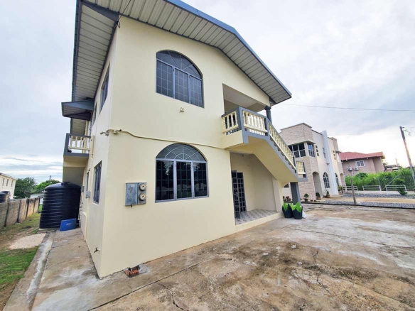 Davis Court, Arima