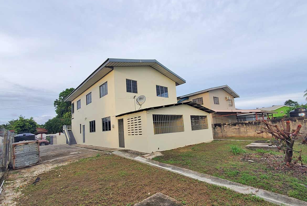 Davis Court, Arima