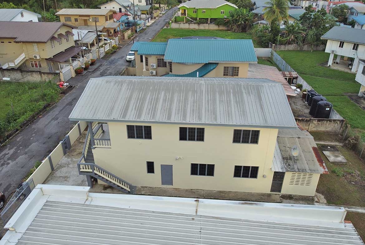 Davis Court, Arima