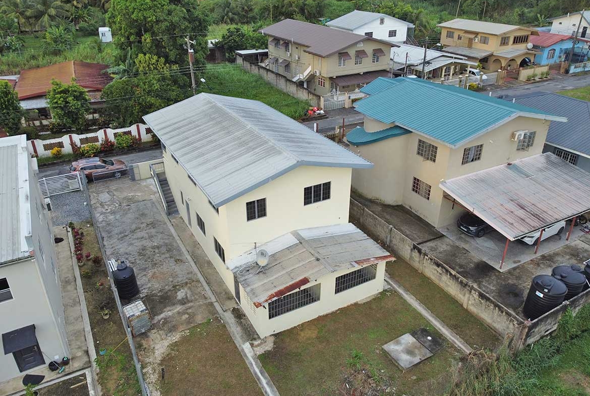 Davis Court, Arima