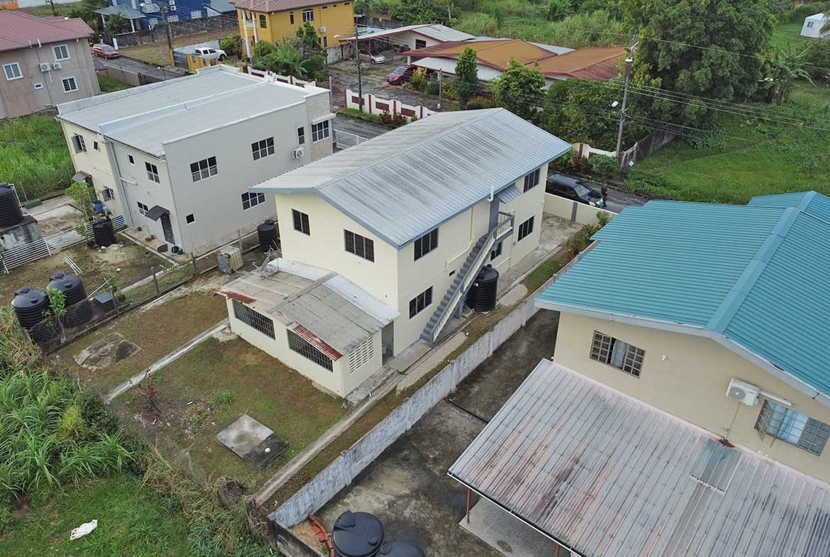 Davis Court, Arima