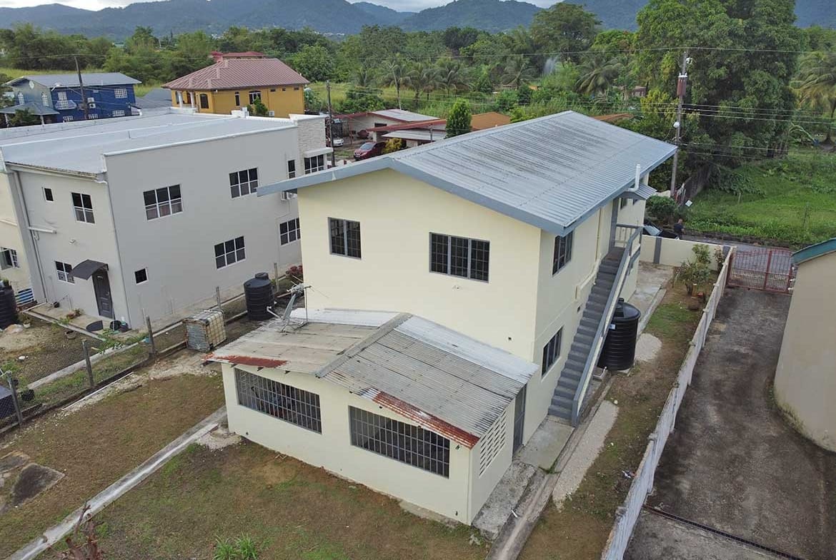Davis Court, Arima