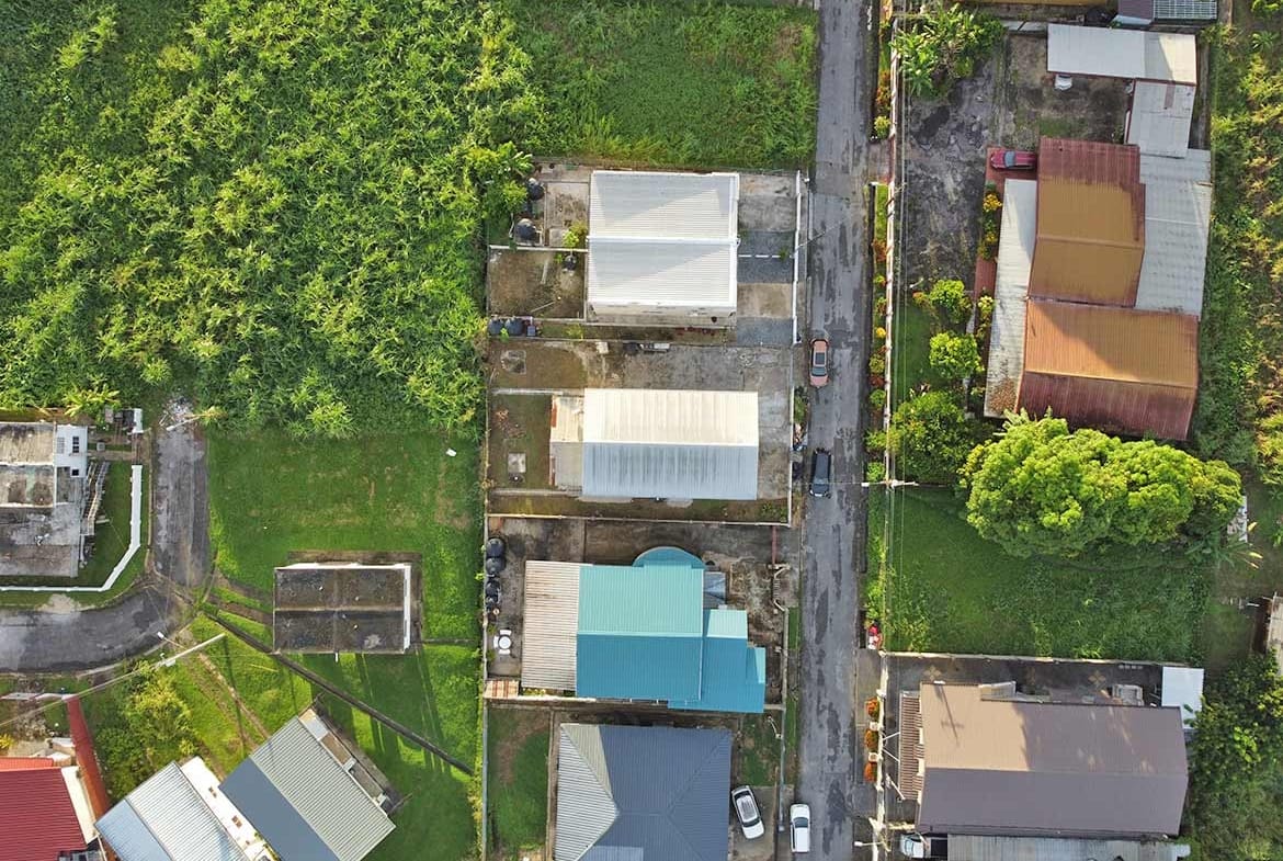 Davis Court, Arima